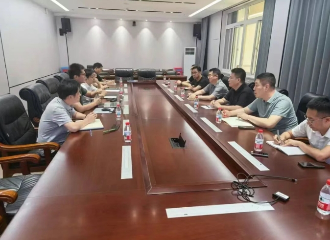 海城市领导率队拜访国内知名科学家和菱镁科...
